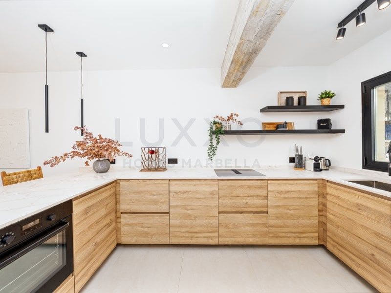 3 soveværelse Byhus til salg i Nueva Andalucia - € 850.000 (Ref: 9796472)