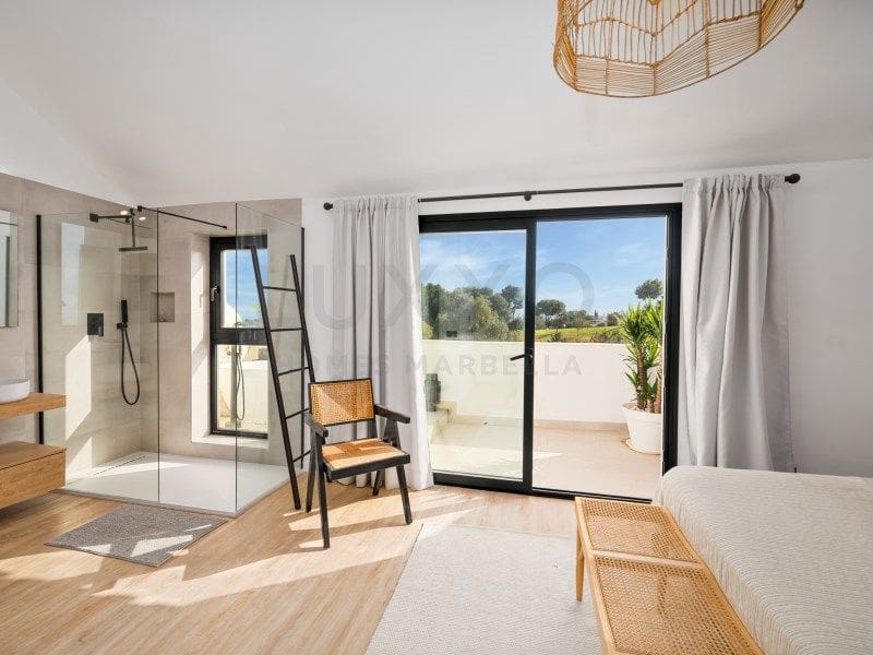 3 soveværelse Byhus til salg i Nueva Andalucia - € 850.000 (Ref: 9796472)