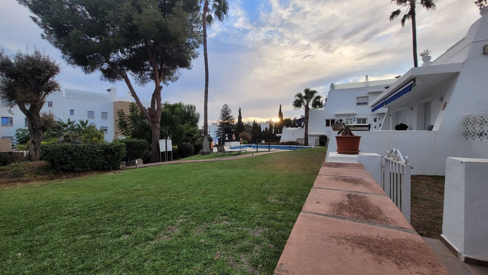 3 sypialnia Apartament na sprzedaż w Nueva Andalucia - 630 000 € (Ref: 9796473)