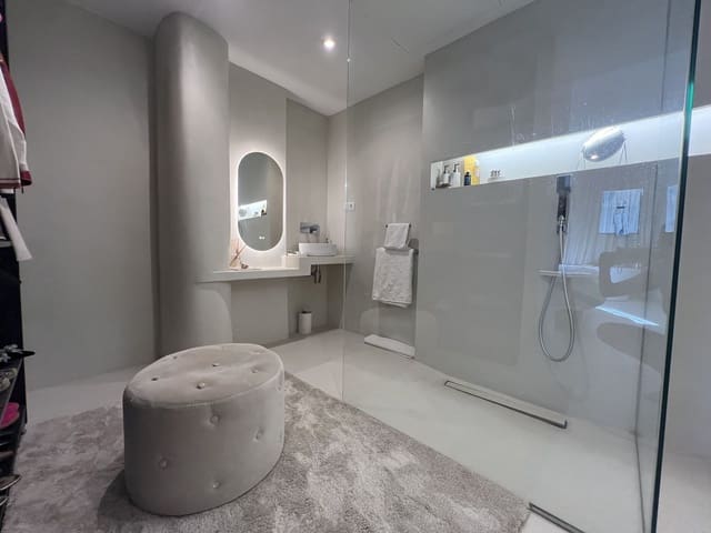 3 soveværelse Lejlighed til salg i Nueva Andalucia, Marbella - € 725.000 (Ref: 9796475)