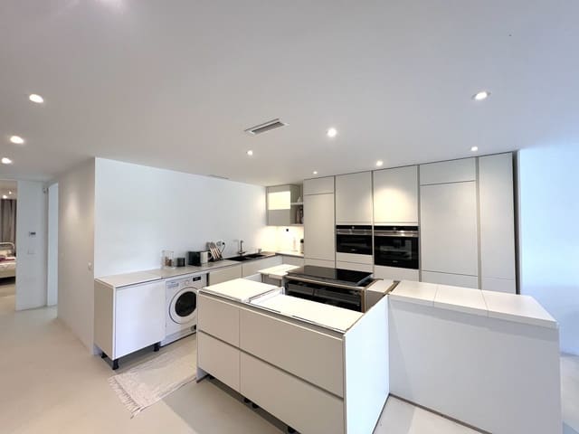 3 soveværelse Lejlighed til salg i Nueva Andalucia, Marbella - € 725.000 (Ref: 9796475)