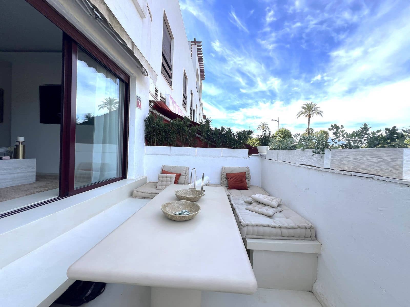 3 soveværelse Lejlighed til salg i Nueva Andalucia - € 725.000 (Ref: 9796475)