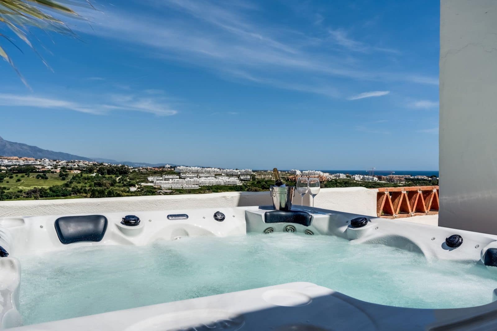 2 soveværelse Penthouse til salg i Estepona - € 520.000 (Ref: 9796476)