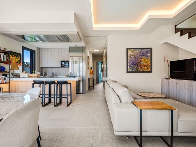 3 soveværelse Penthouse til salg i Cabopino, Marbella - € 1.250.000 (Ref: 9796477)