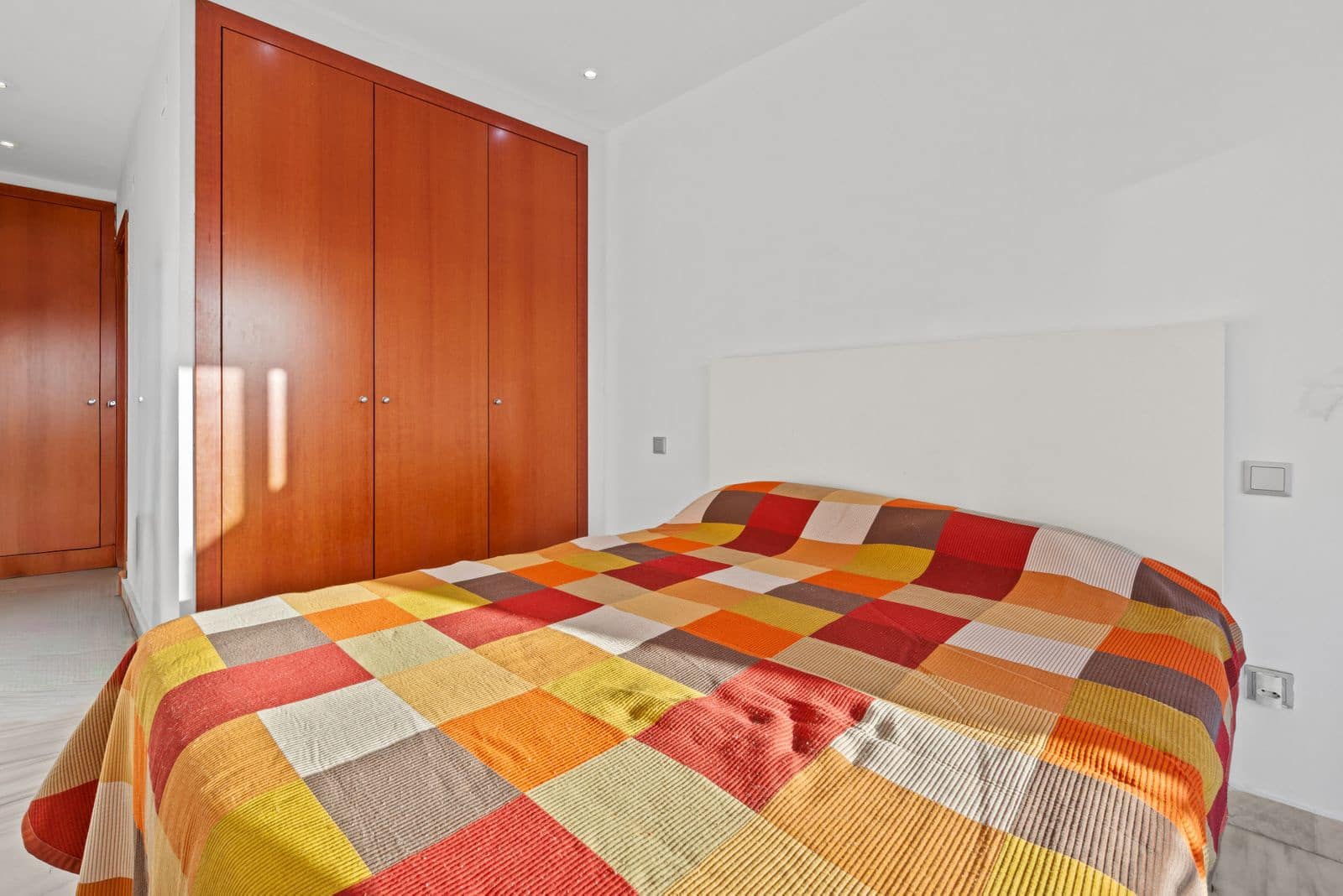 2 sypialnia Penthouse na sprzedaż w New Golden Mile - 349 000 € (Ref: 9796478)