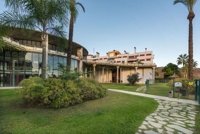 2 slaapkamer Penthouse te koop in Selwo, Estepona - € 349.000 (Ref: 9796478)