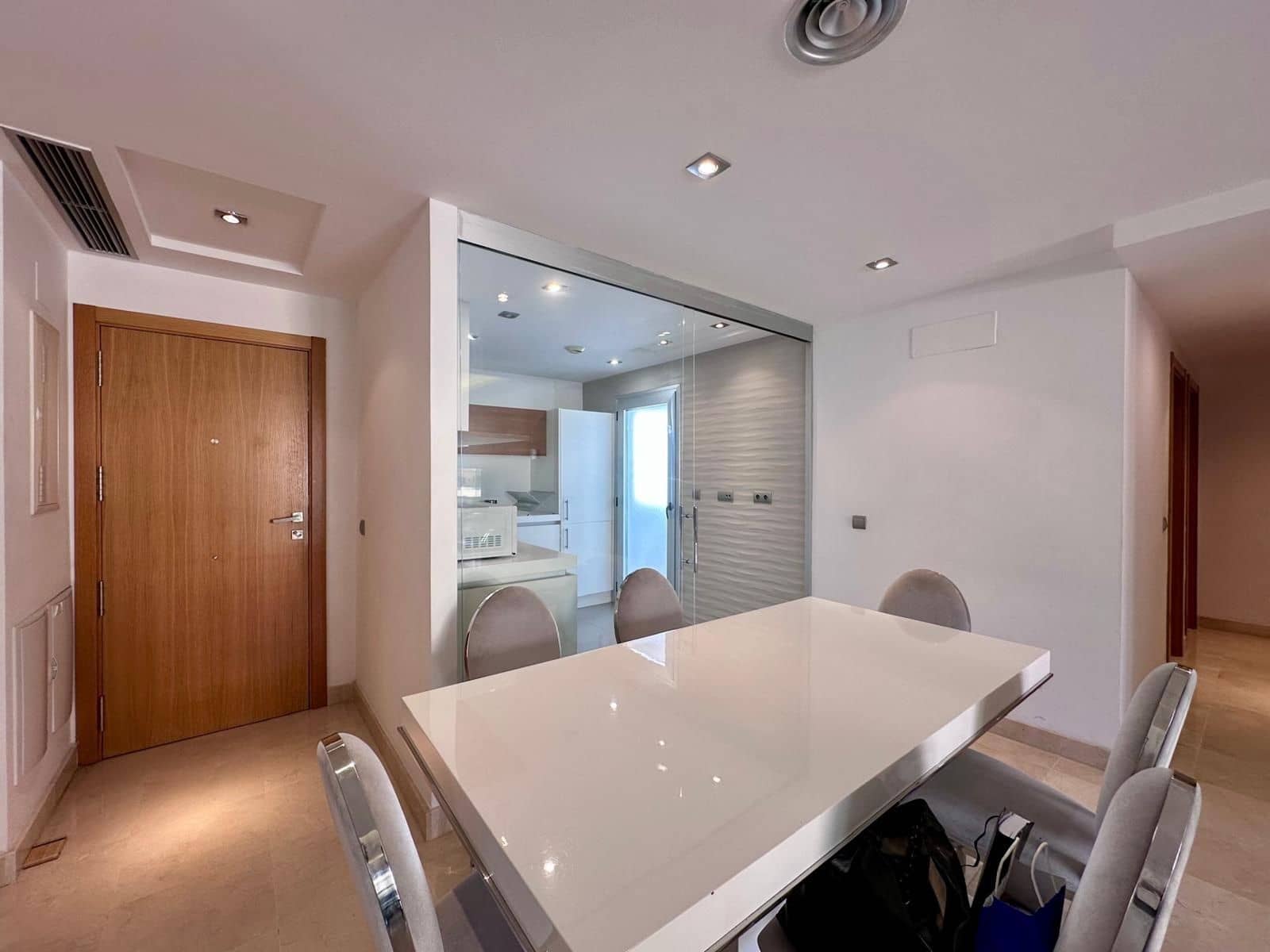 3 slaapkamer Penthouse te koop in Marbella - € 675.000 (Ref: 9796480)