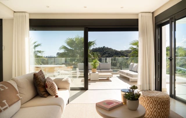 3 sypialnia Penthouse na sprzedaż w Estepona - 799 000 € (Ref: 9796481)