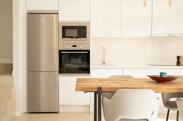 3 sypialnia Penthouse na sprzedaż w Estepona - 799 000 € (Ref: 9796481)