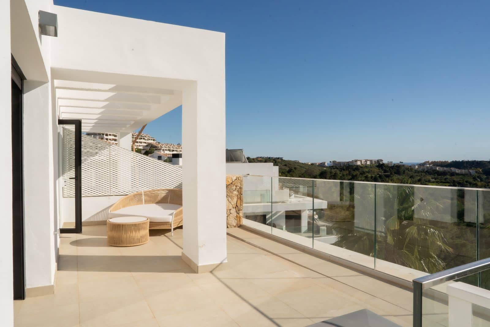 3 sypialnia Penthouse na sprzedaż w Estepona - 799 000 € (Ref: 9796481)