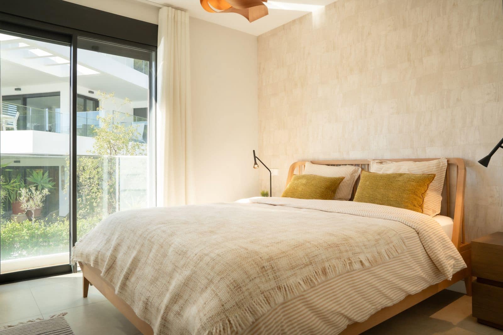 3 sypialnia Penthouse na sprzedaż w Estepona - 799 000 € (Ref: 9796481)