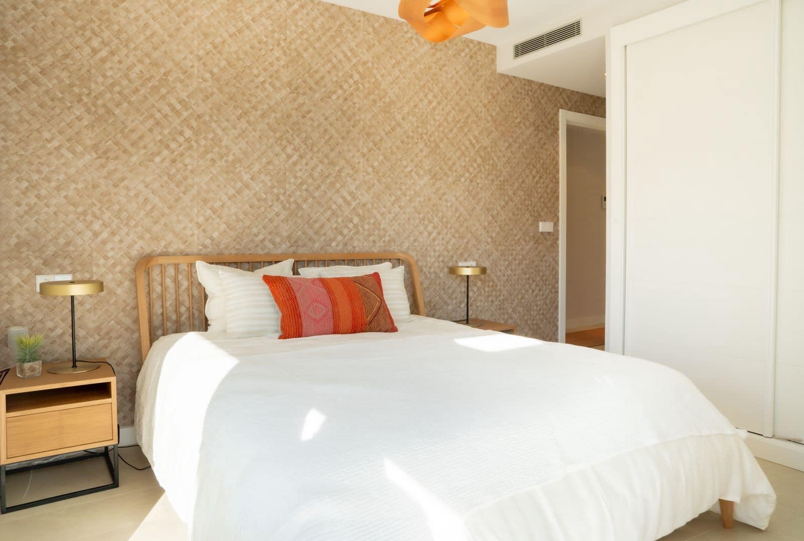 3 sypialnia Penthouse na sprzedaż w Estepona - 799 000 € (Ref: 9796481)