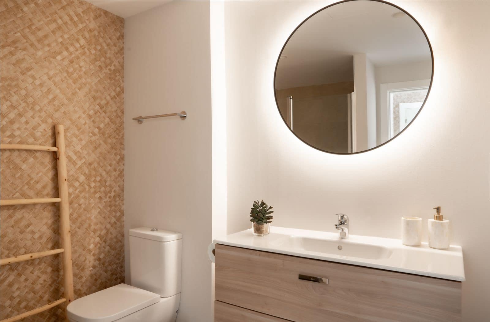 3 sypialnia Penthouse na sprzedaż w Estepona - 799 000 € (Ref: 9796481)