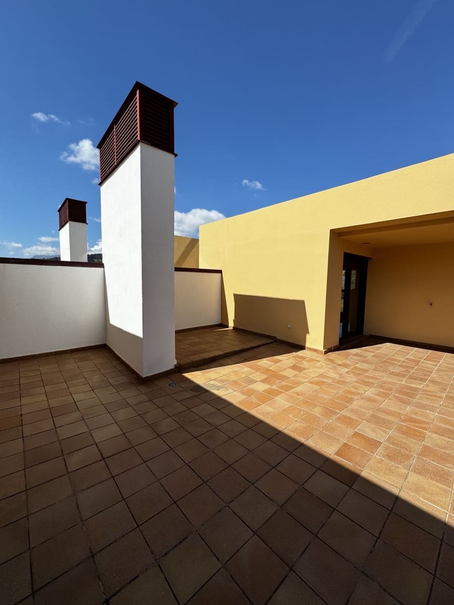 3 sypialnia Penthouse na sprzedaż w Benahavis - 349 000 € (Ref: 9796482)