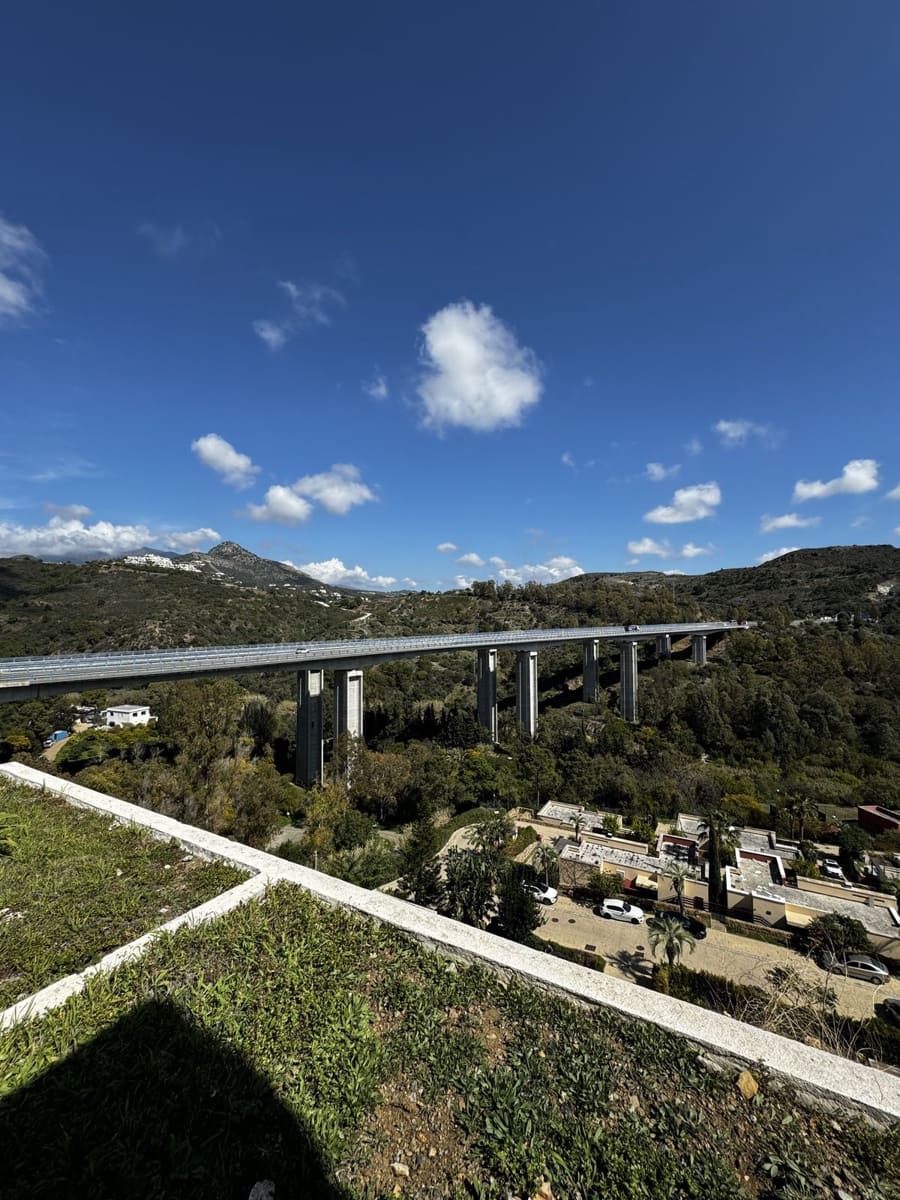 3 sypialnia Penthouse na sprzedaż w Benahavis - 349 000 € (Ref: 9796482)