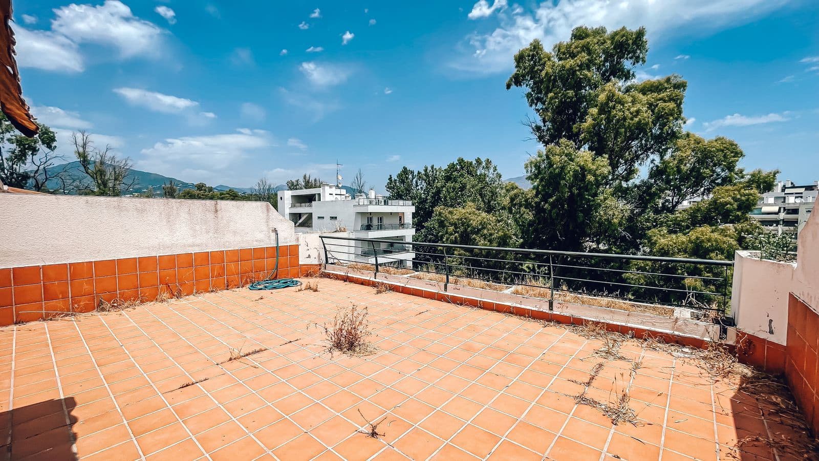 3 slaapkamer Penthouse te koop in Guadalmina - € 529.000 (Ref: 9796483)