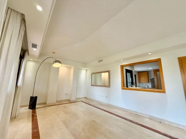 4 soverom Penthouse til salgs i Puerto Banus, Marbella - € 1 480 000 (Ref: 9796486)