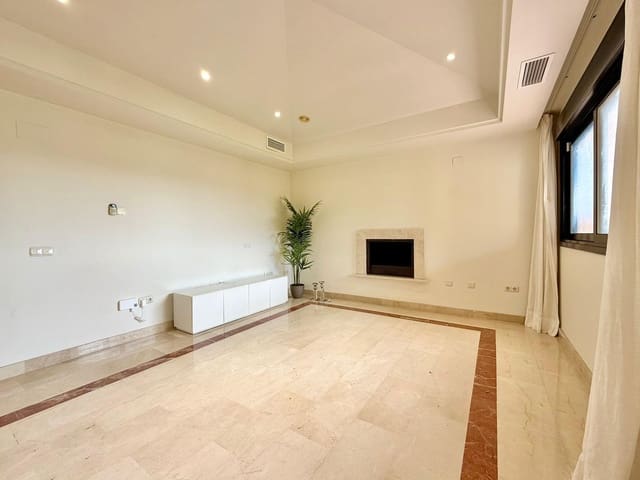 4 soverom Penthouse til salgs i Puerto Banus, Marbella - € 1 480 000 (Ref: 9796486)