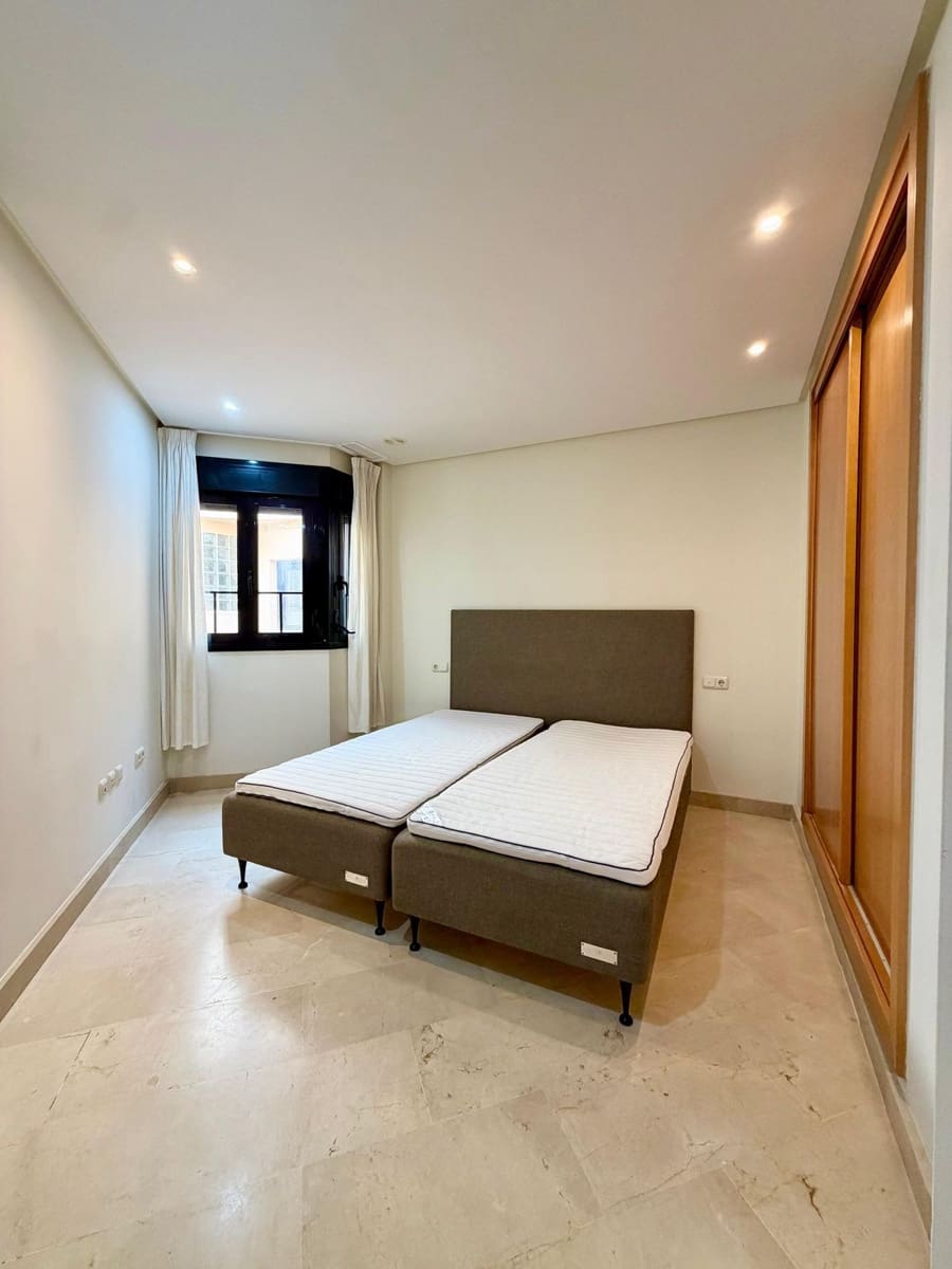 4 soverom Penthouse til salgs i Puerto Banus - € 1 480 000 (Ref: 9796486)