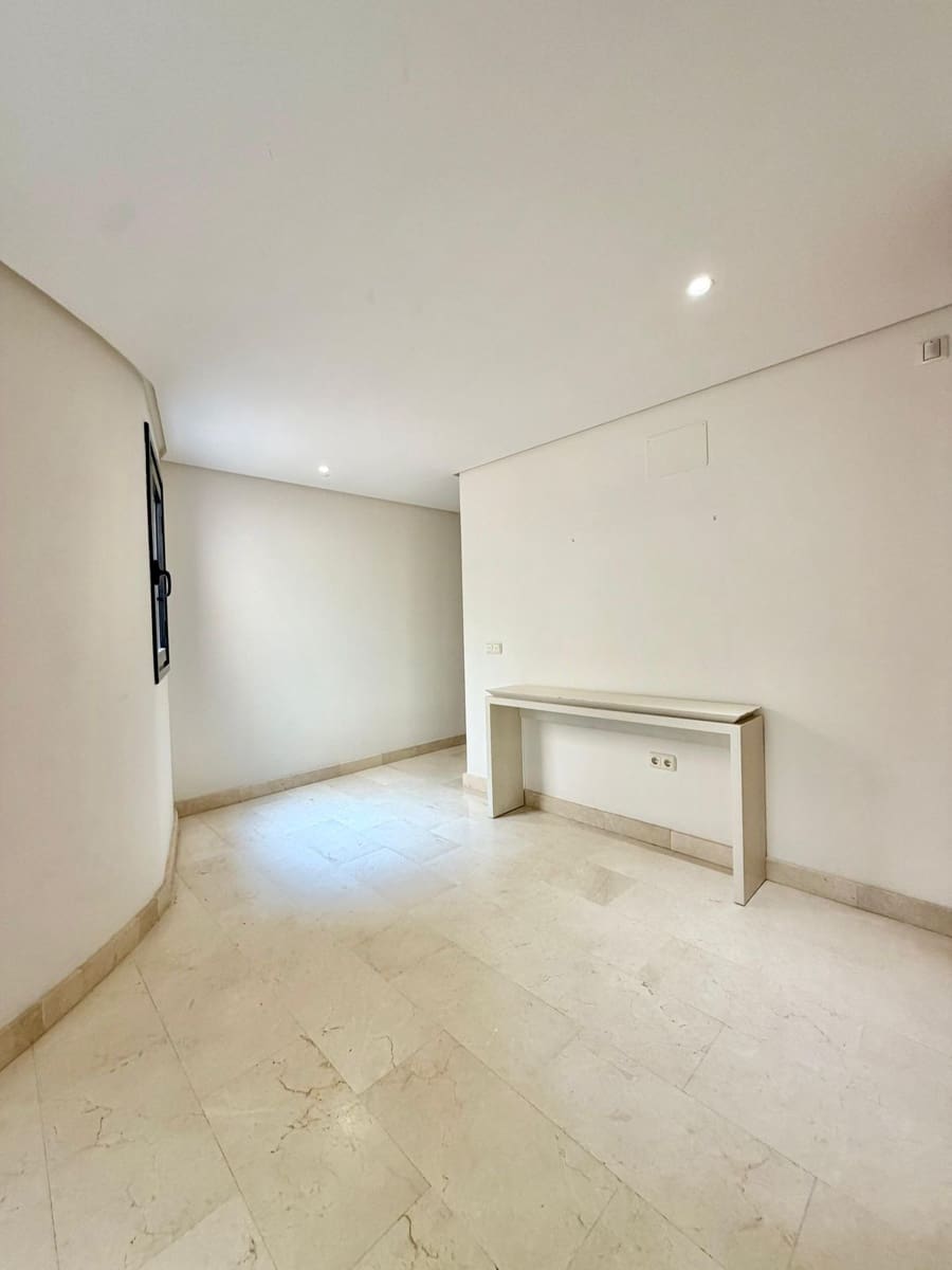 4 soverom Penthouse til salgs i Puerto Banus - € 1 480 000 (Ref: 9796486)