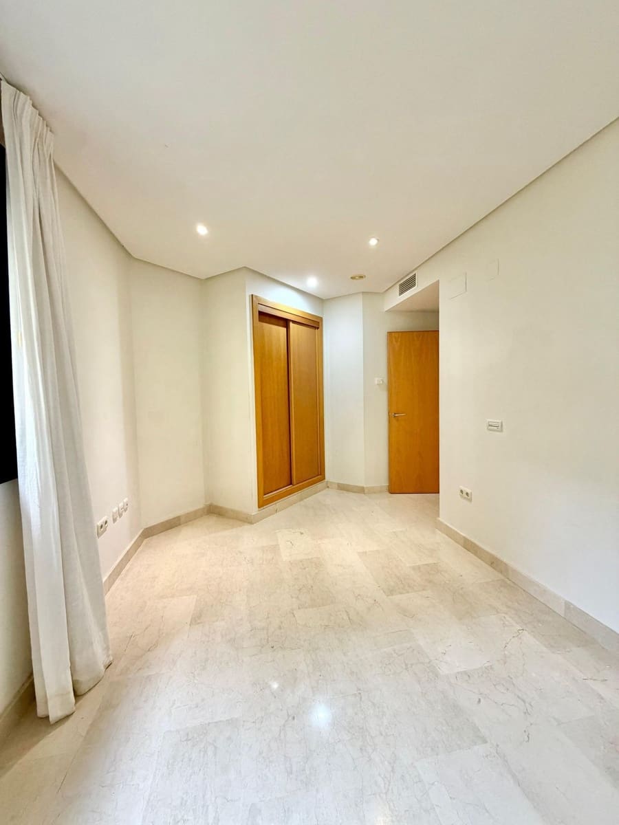 4 soverom Penthouse til salgs i Puerto Banus - € 1 480 000 (Ref: 9796486)