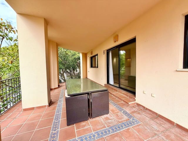 4 soverom Penthouse til salgs i Puerto Banus, Marbella - € 1 480 000 (Ref: 9796486)