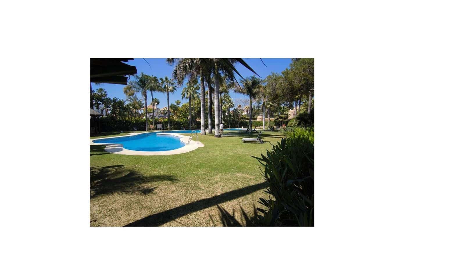 4 soverom Penthouse til salgs i Puerto Banus - € 1 480 000 (Ref: 9796486)