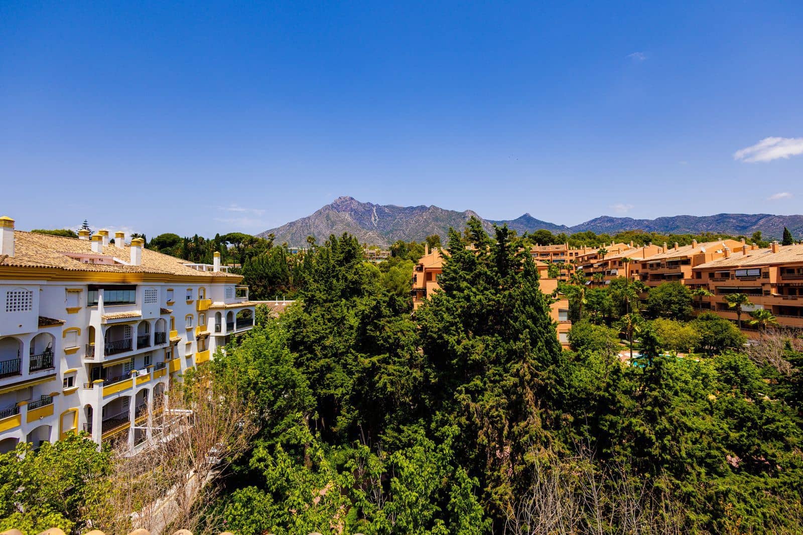 4 Zimmer Penthouse zu verkaufen in Marbella - 1.200.000 € (Ref: 9796488)