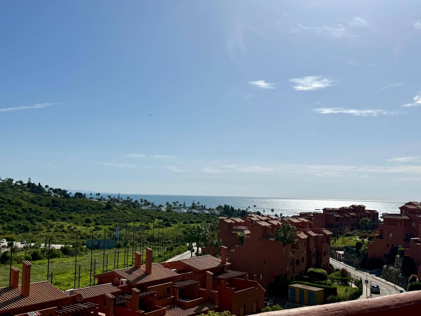 3 makuuhuone Kattohuoneisto myytävänä paikassa Estepona - 465 000 € (Ref: 9796489)