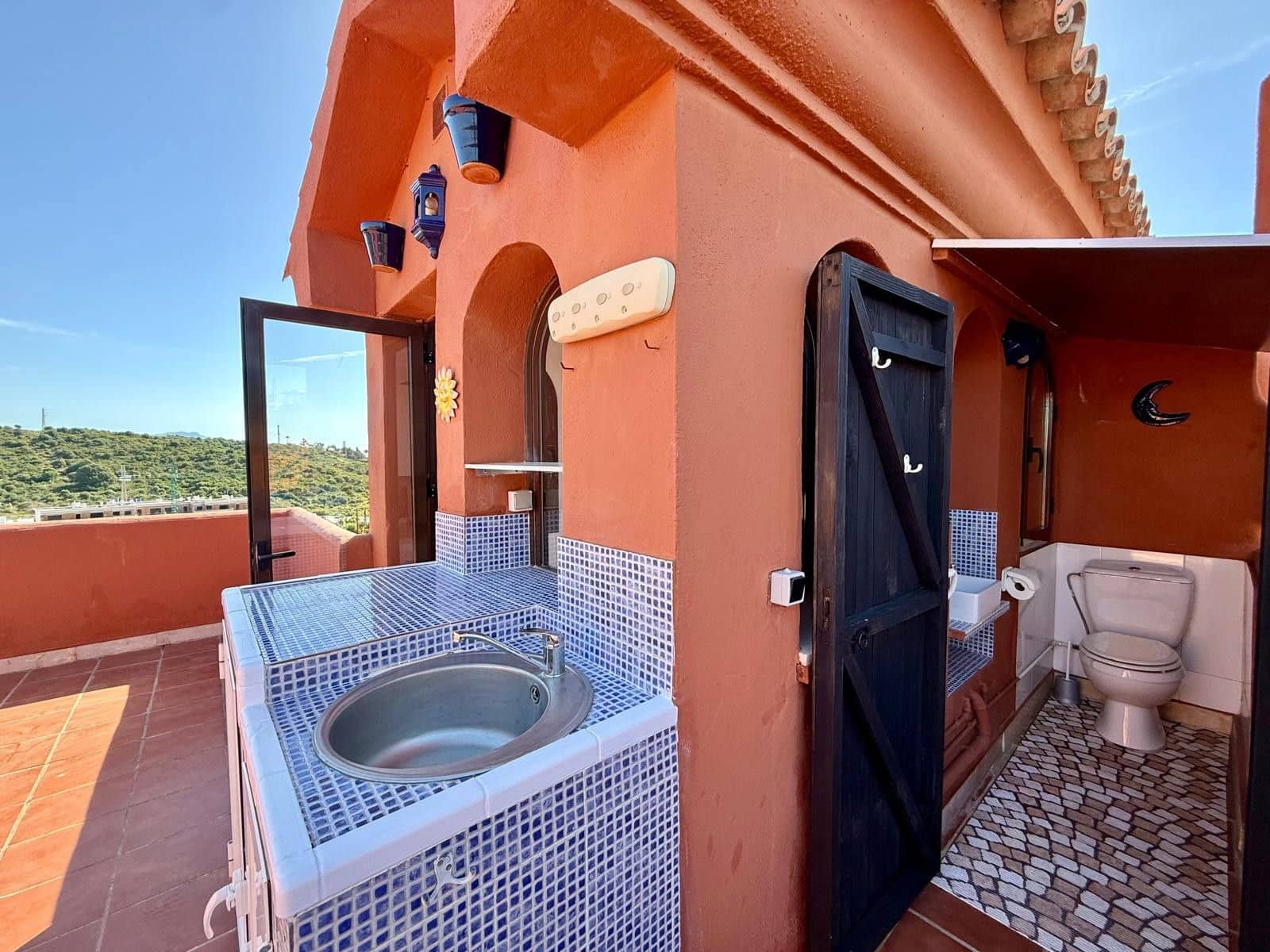 3 makuuhuone Kattohuoneisto myytävänä paikassa Estepona - 465 000 € (Ref: 9796489)