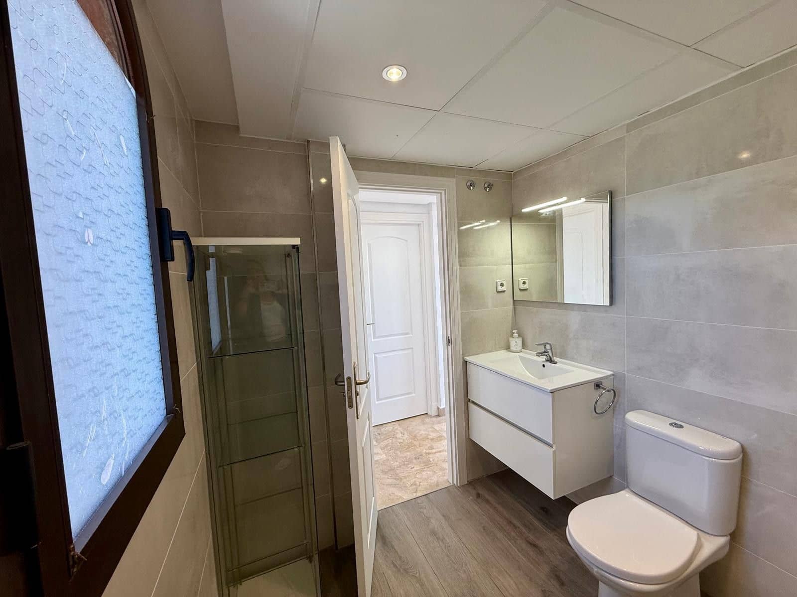 3 makuuhuone Kattohuoneisto myytävänä paikassa Estepona - 465 000 € (Ref: 9796489)