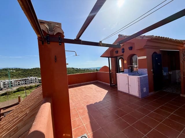 3 makuuhuone Kattohuoneisto myytävänä paikassa Estepona - 465 000 € (Ref: 9796489)