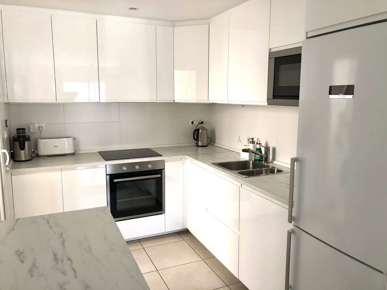 3 makuuhuone Kattohuoneisto myytävänä paikassa Nueva Andalucia - 529 000 € (Ref: 9796491)