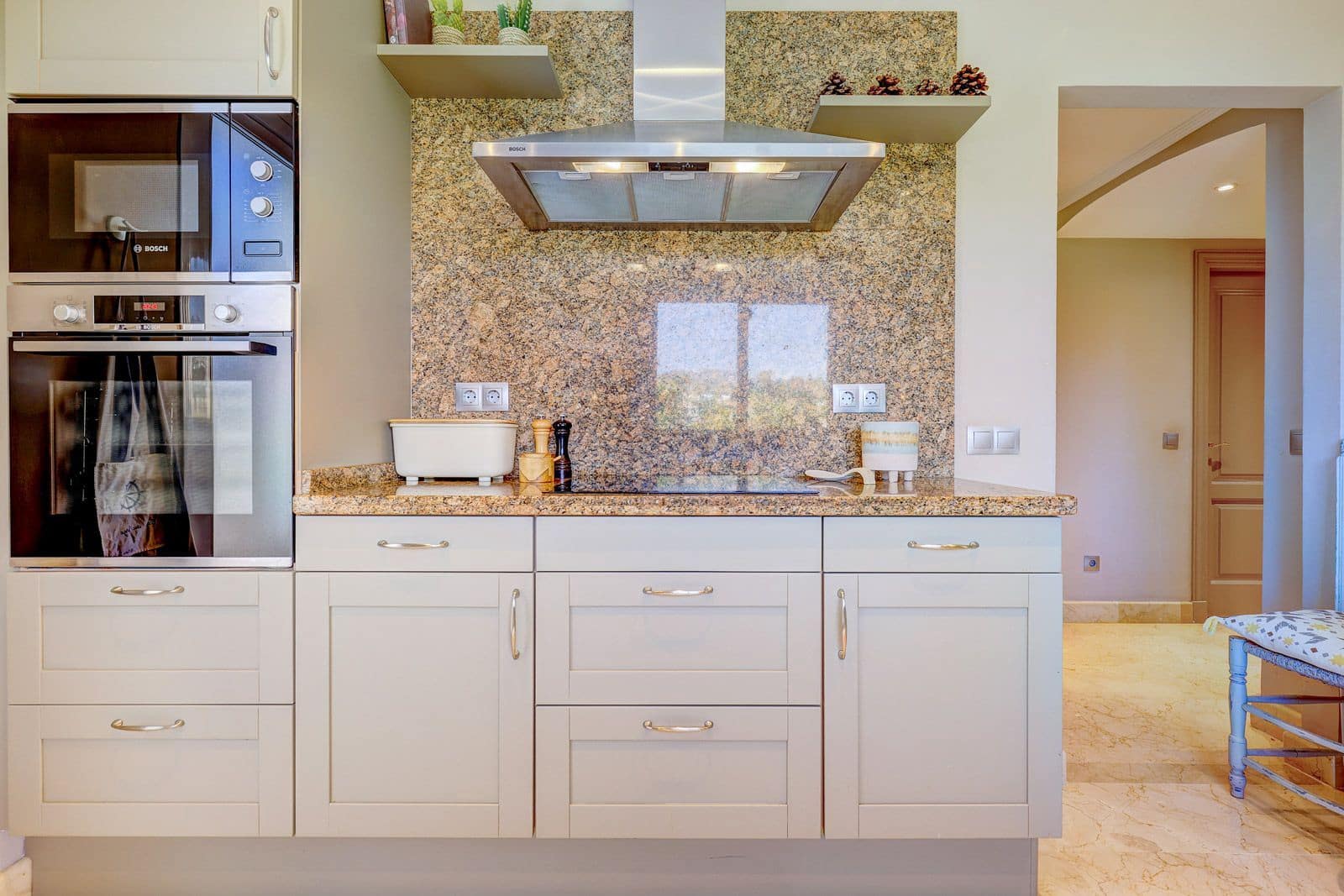 3 sypialnia Penthouse na sprzedaż w Nueva Andalucia - 1 900 000 € (Ref: 9796492)