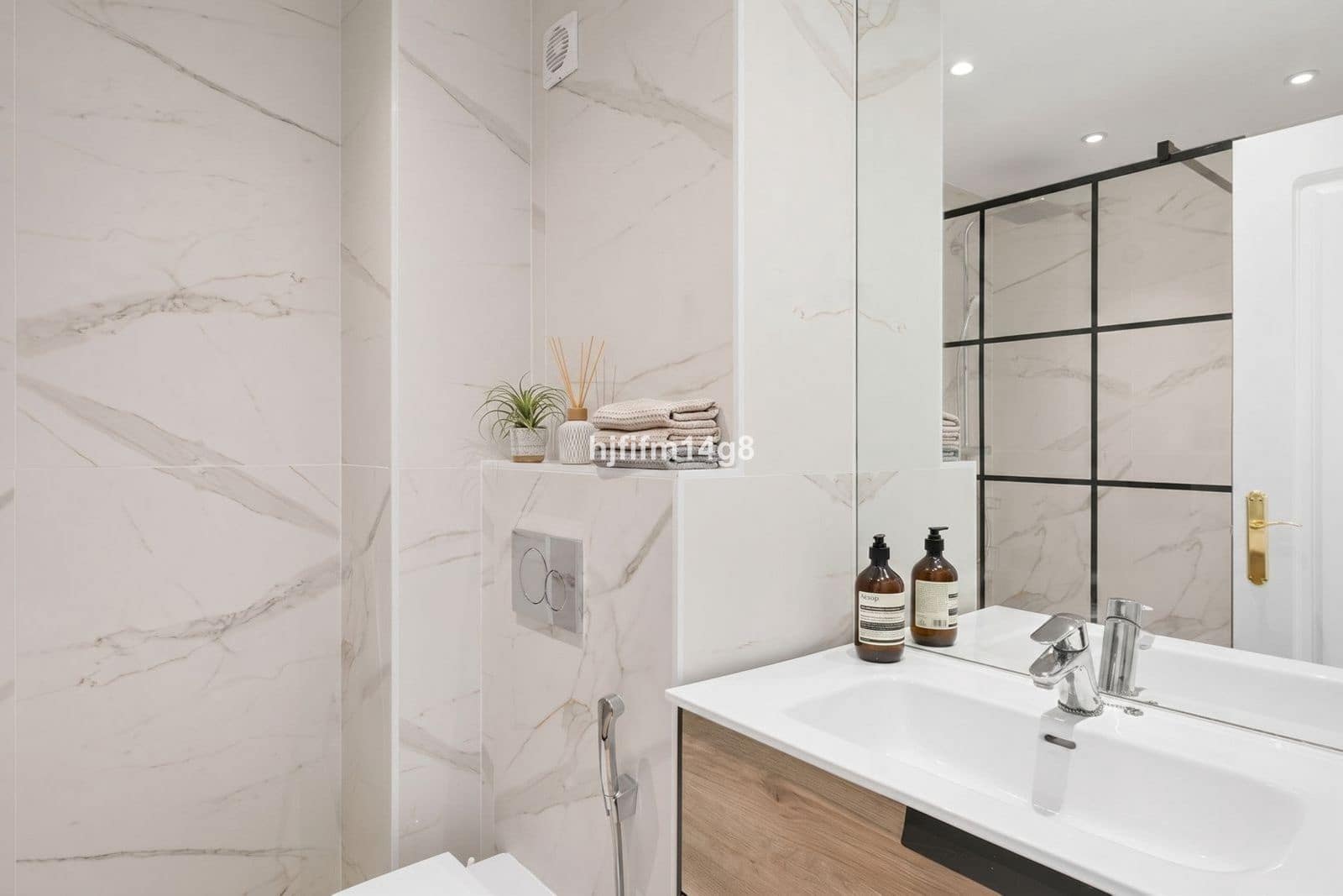 2 sypialnia Penthouse na sprzedaż w Nueva Andalucia - 595 000 € (Ref: 9796498)