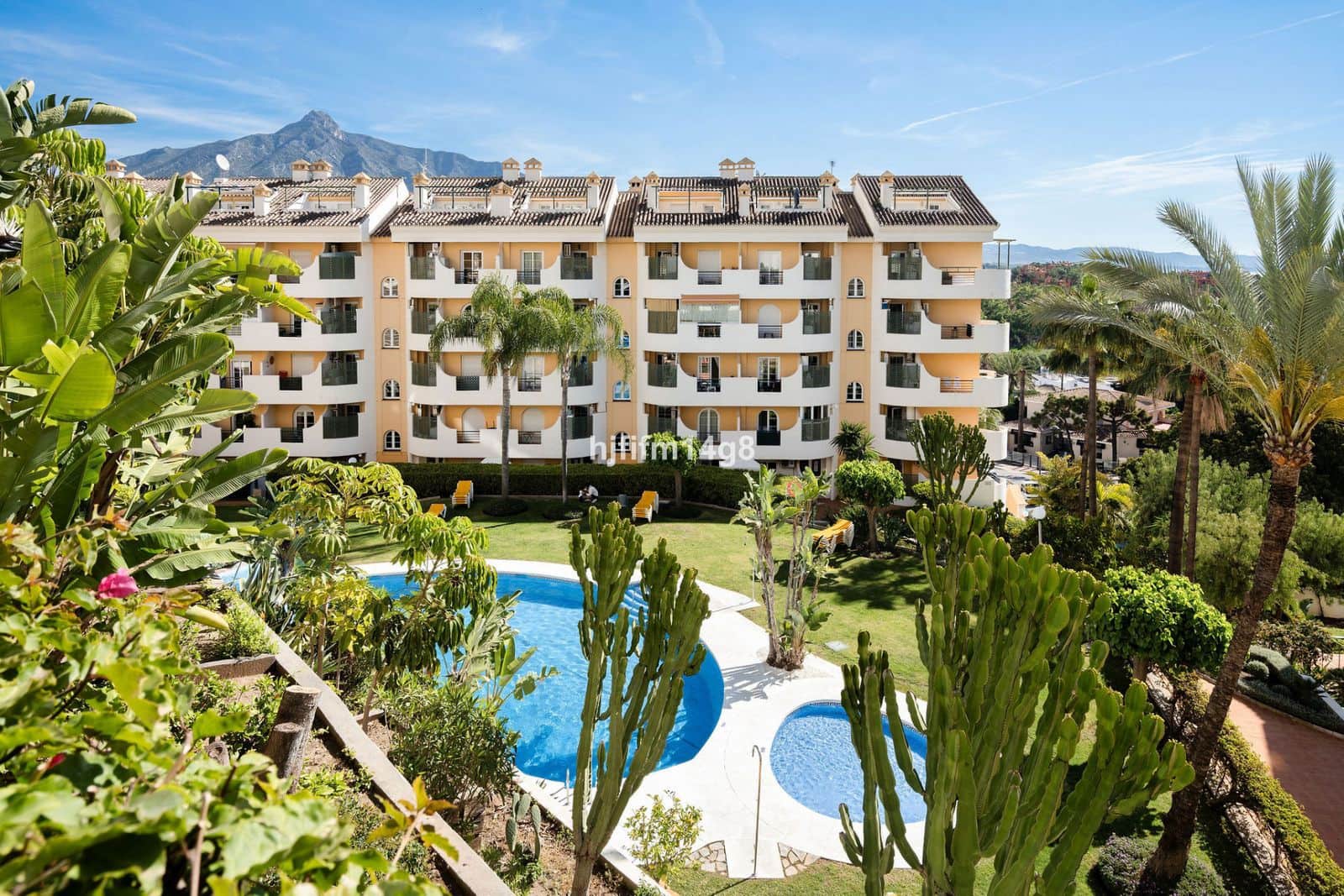 2 sypialnia Penthouse na sprzedaż w Nueva Andalucia - 595 000 € (Ref: 9796498)