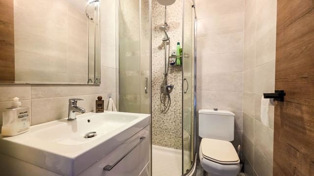 3 sypialnia Penthouse na sprzedaż w La Duquesa / Puerto de la Duquesa, Manilva - 389 000 € (Ref: 9796499)