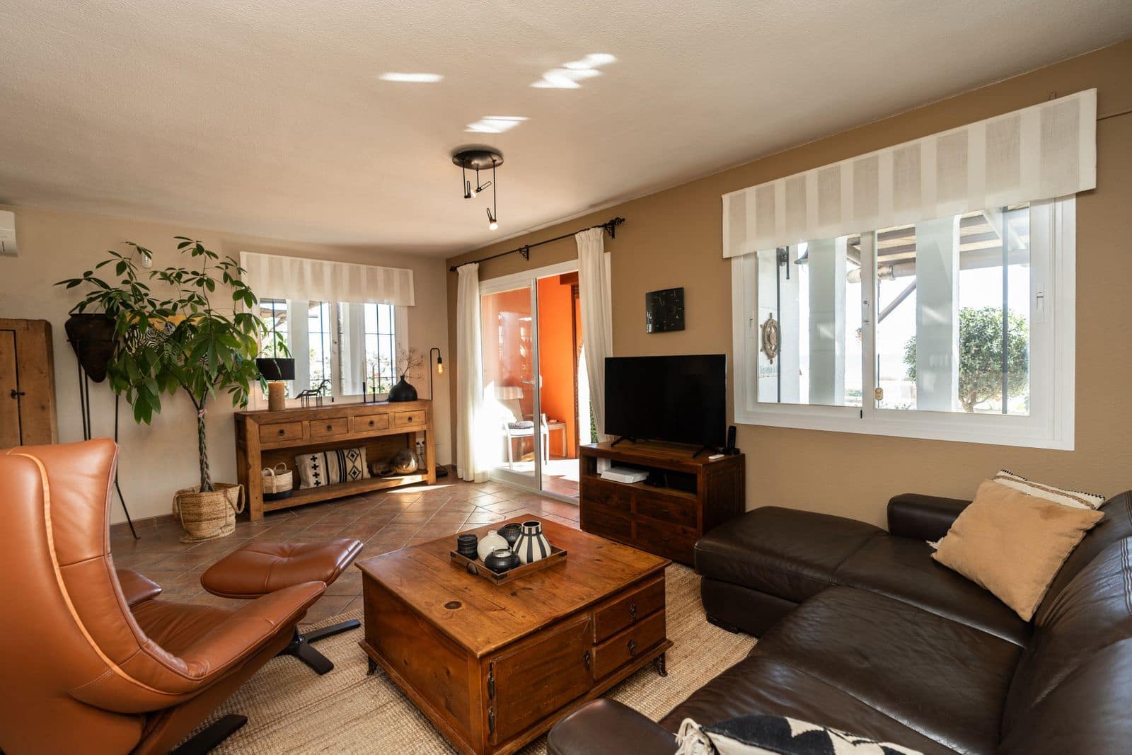 3 slaapkamer Huis te koop in Casares - € 998.000 (Ref: 9812008)