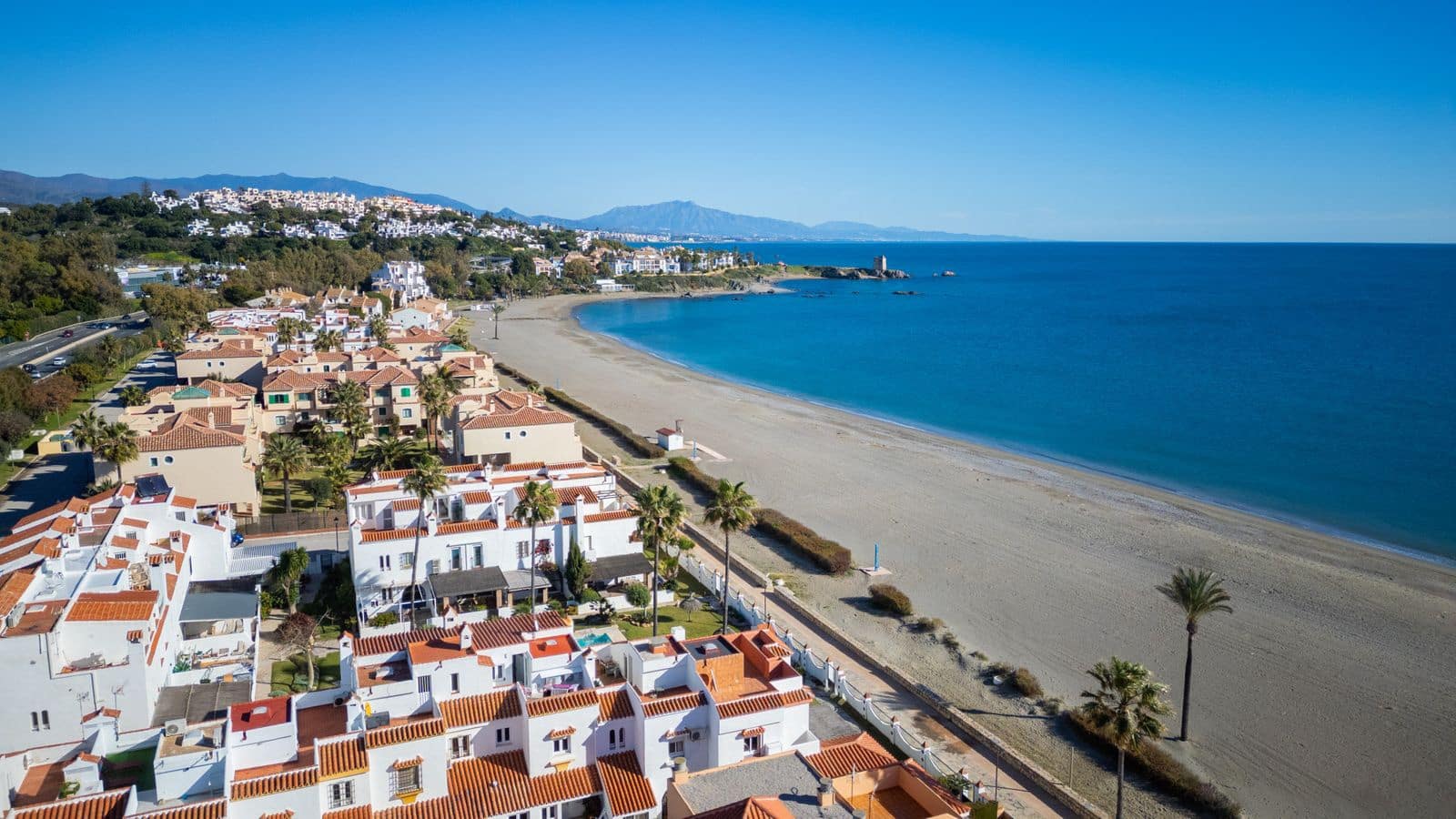 3 slaapkamer Huis te koop in Casares - € 998.000 (Ref: 9812008)