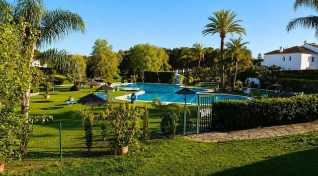 2 soveværelse Lejlighed til salg i Estepona - € 465.000 (Ref: 9812015)