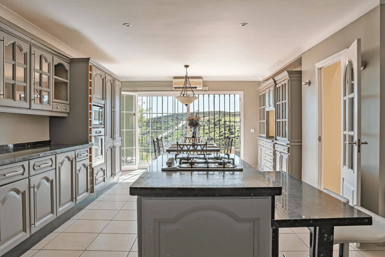 4 chambre Villa/Maison à vendre à Estepona - 1 500 000 € (Ref: 9812018)