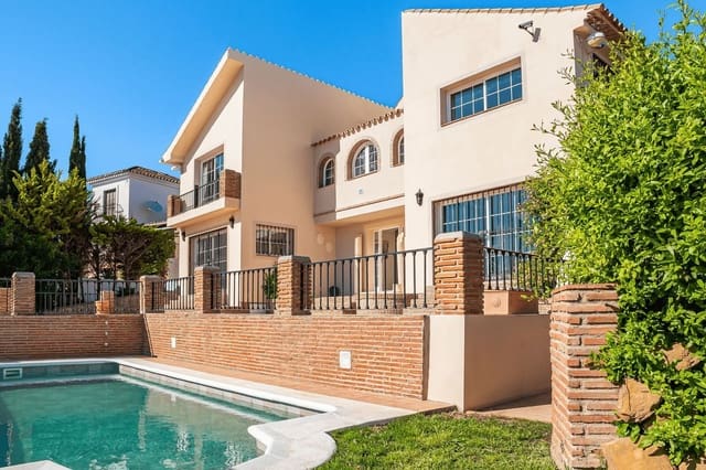 4 soverom Villa til salgs i Estepona - € 1 500 000 (Ref: 9812018)