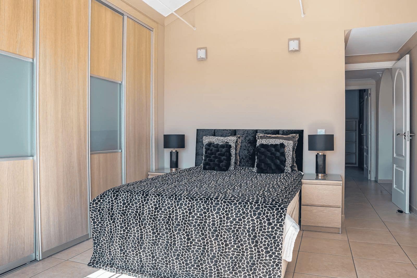 4 chambre Villa/Maison à vendre à Estepona - 1 500 000 € (Ref: 9812018)