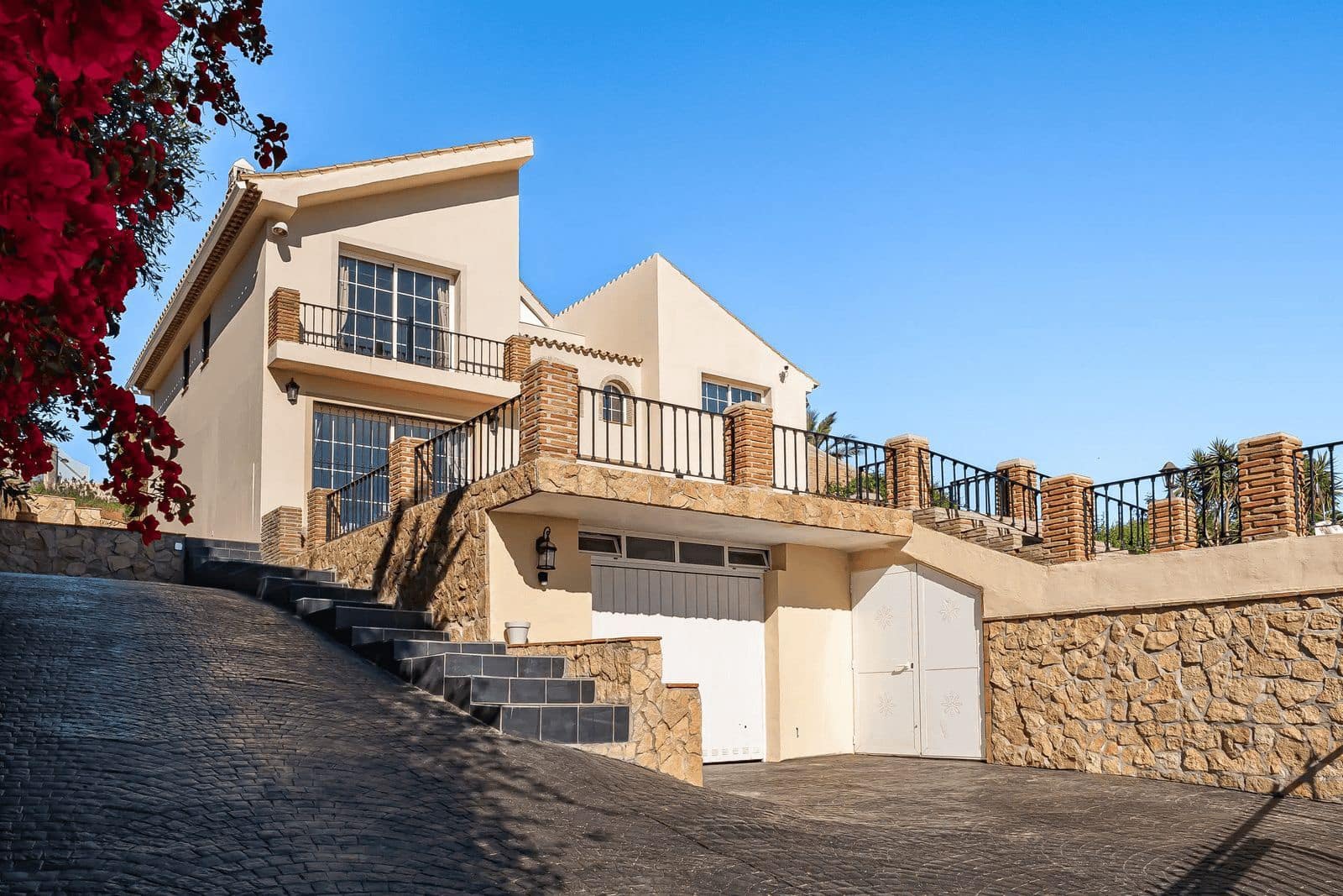 4 chambre Villa/Maison à vendre à Estepona - 1 500 000 € (Ref: 9812018)