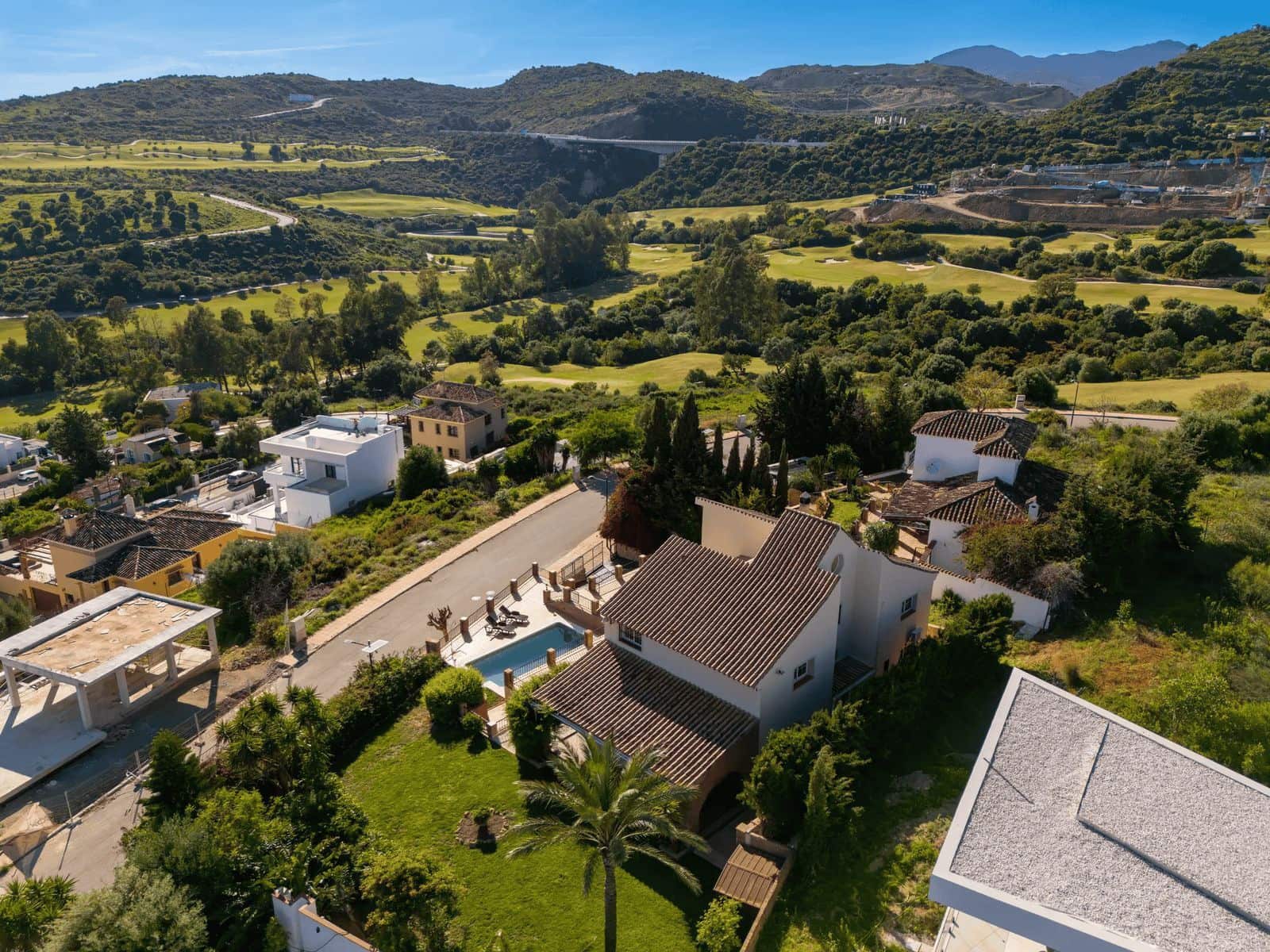 4 chambre Villa/Maison à vendre à Estepona - 1 500 000 € (Ref: 9812018)
