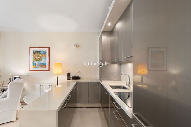 3 sovrum Takvåning till salu i Nueva Andalucia, Marbella - 750 000 € (Ref: 9812019)