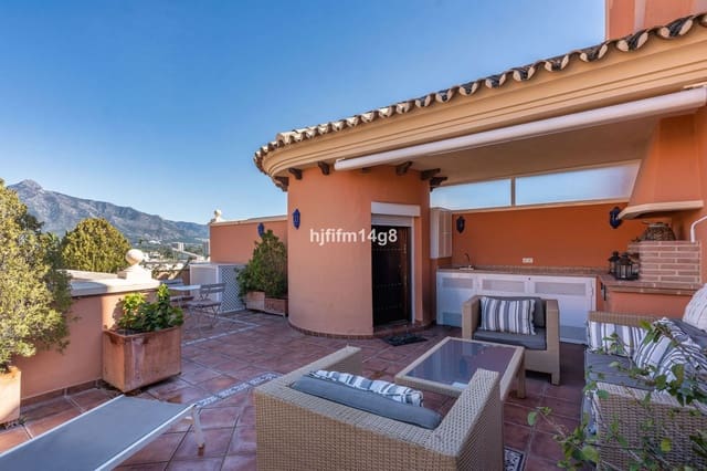 3 sovrum Takvåning till salu i Nueva Andalucia, Marbella - 750 000 € (Ref: 9812019)