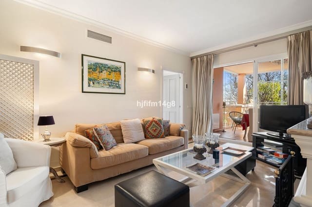 3 sovrum Takvåning till salu i Nueva Andalucia, Marbella - 750 000 € (Ref: 9812019)
