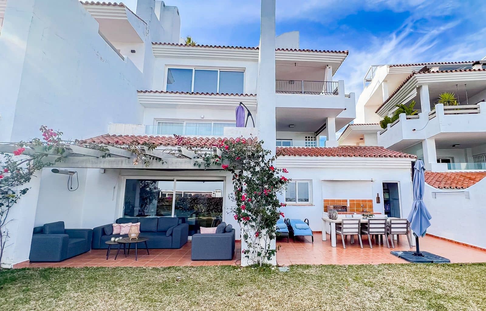 2 soverom Leilighet til salgs i La Mairena - € 399 000 (Ref: 9812027)