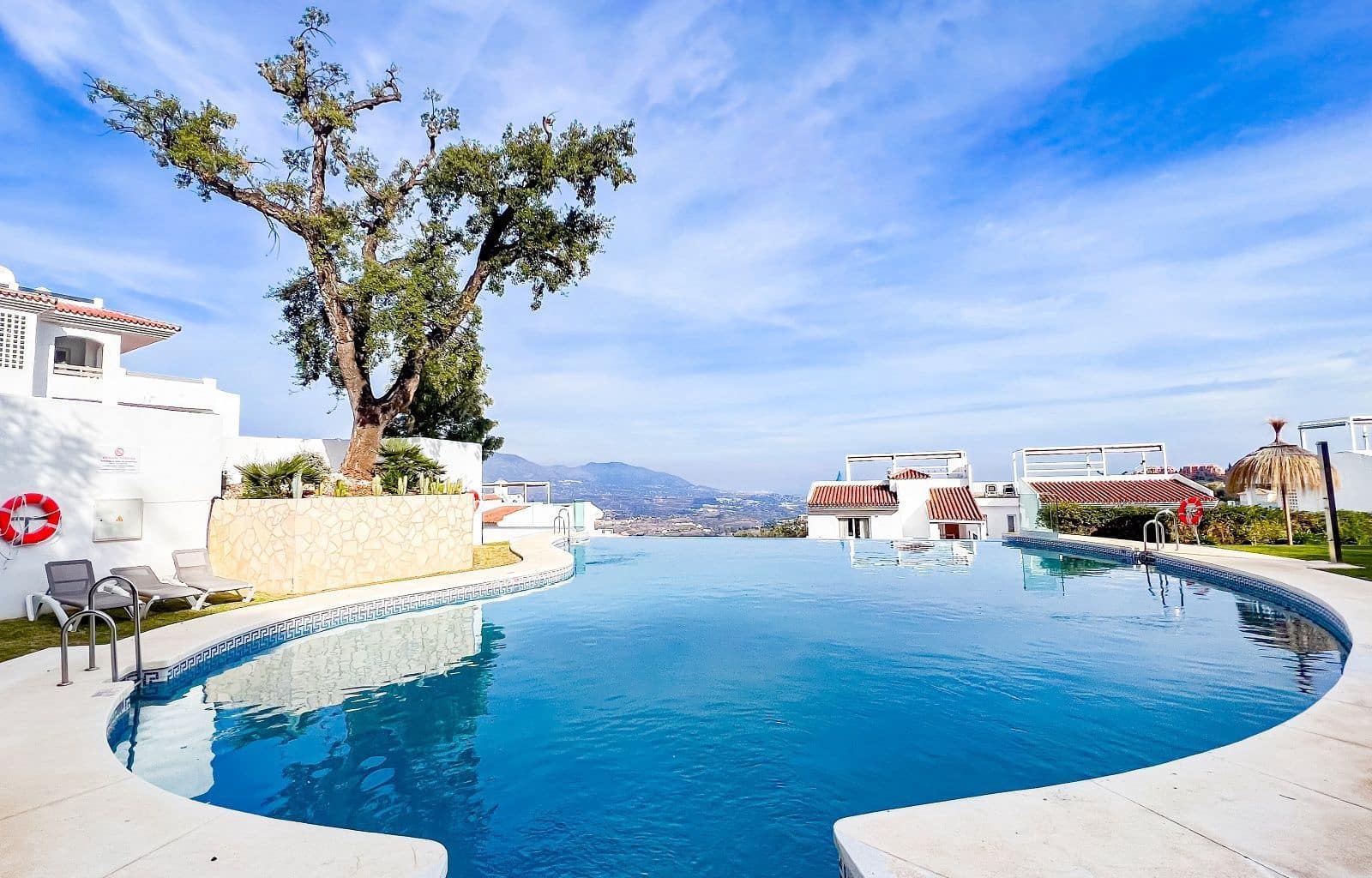 2 soverom Leilighet til salgs i La Mairena - € 399 000 (Ref: 9812027)